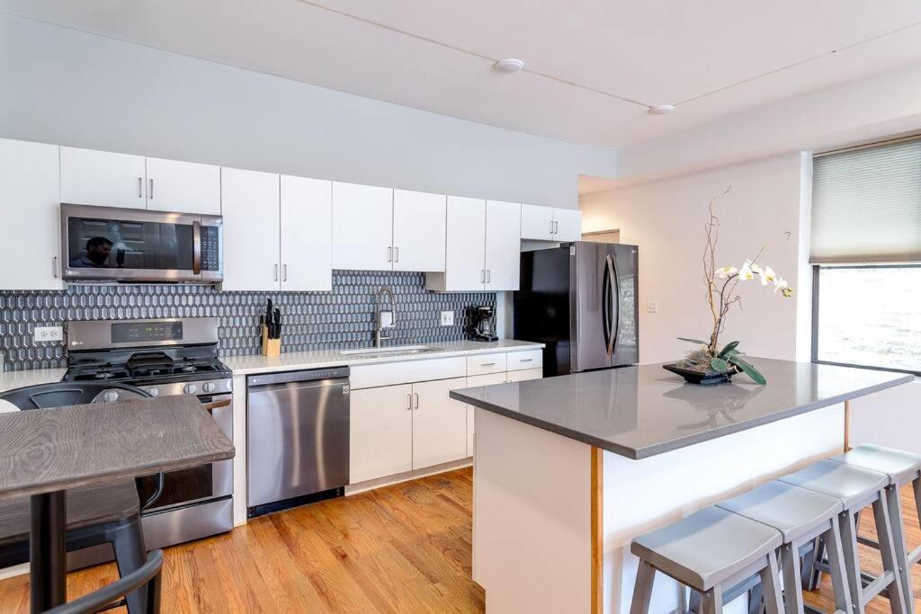Goose Island Central Downtown Prime Location With Access To Patio Chi - 1 Чикаго Екстер'єр фото